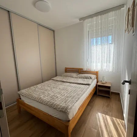 Petra Apartament Stara Pazova